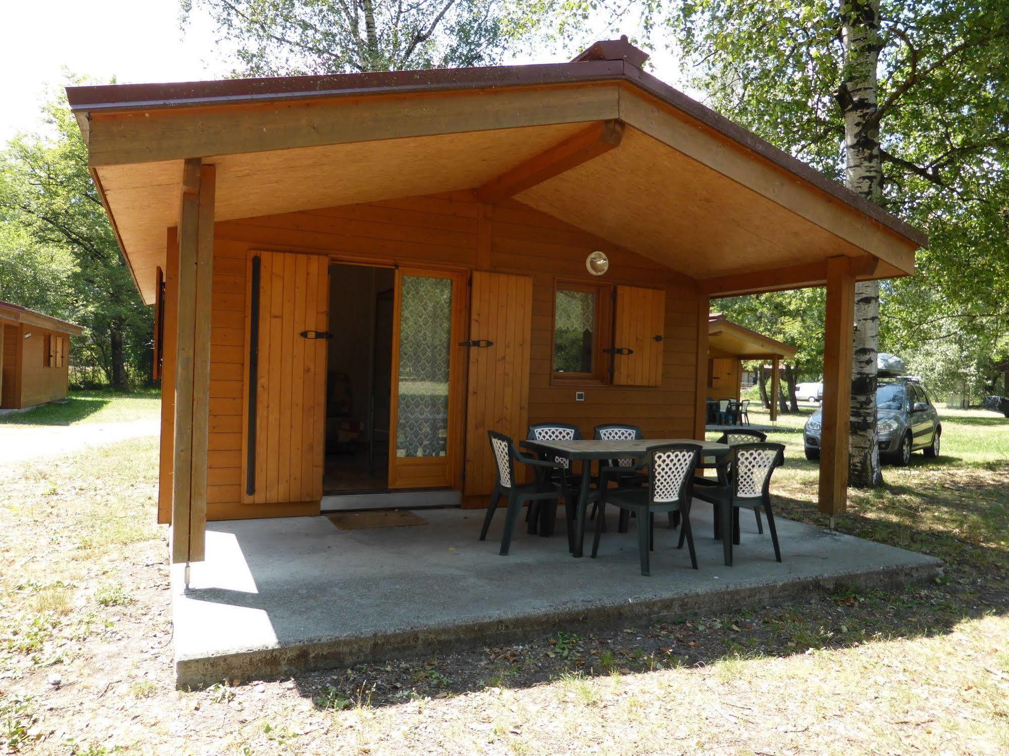 Camping L'Ecureuil - Mont-Blanc Village Domancy Esterno foto