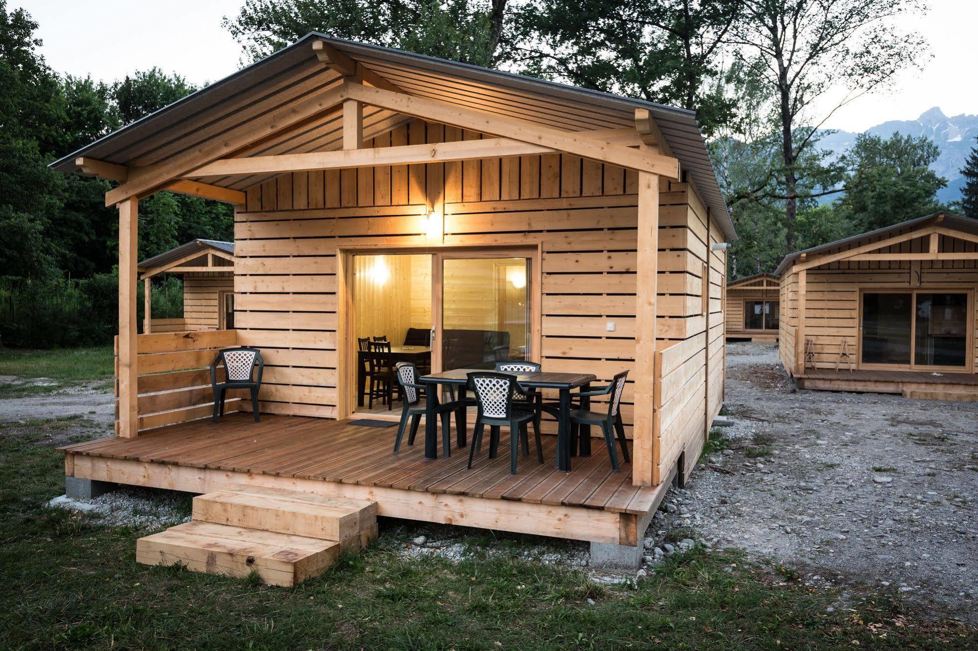 Camping L'Ecureuil - Mont-Blanc Village Domancy Esterno foto