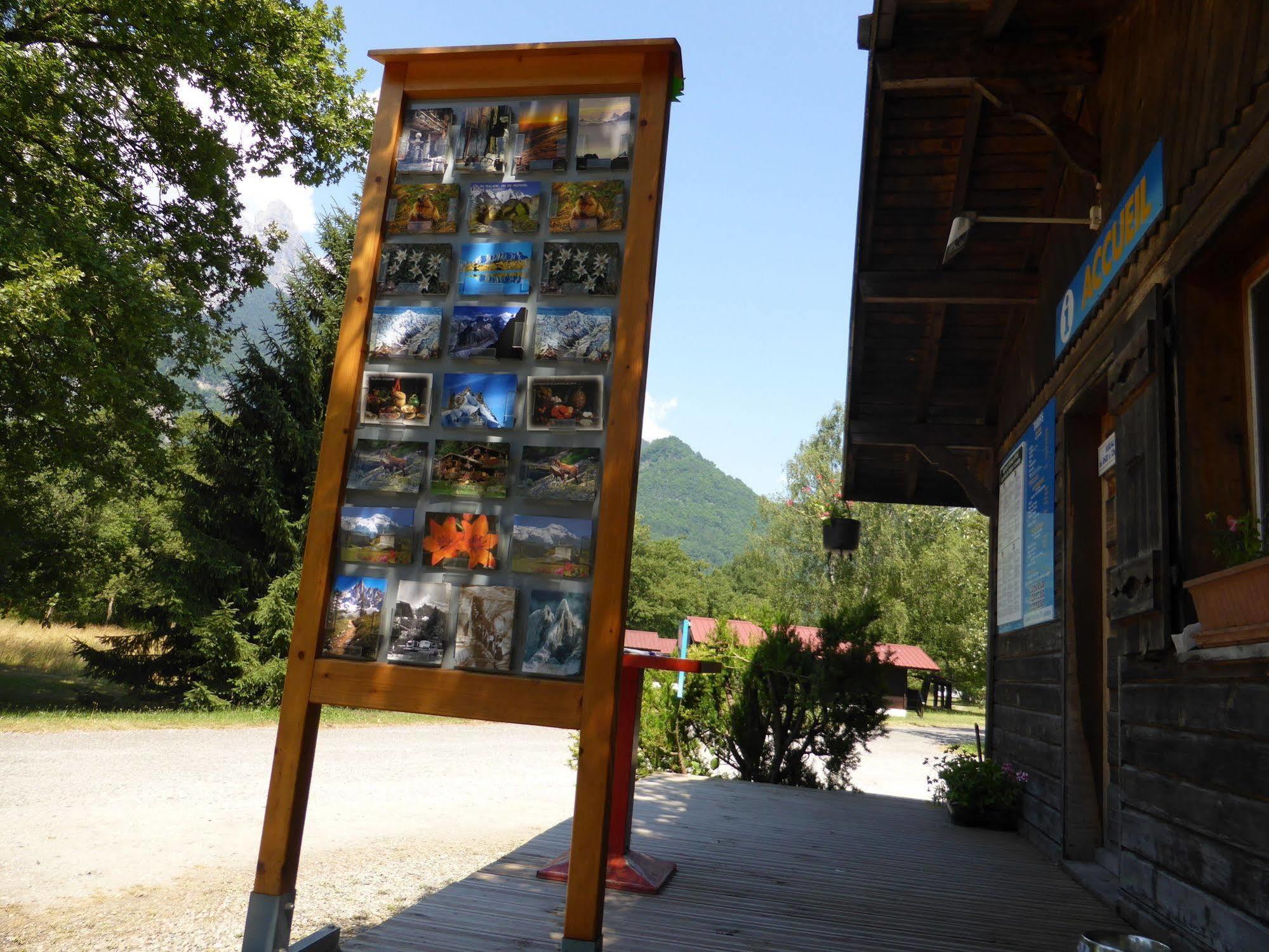 Camping L'Ecureuil - Mont-Blanc Village Domancy Esterno foto